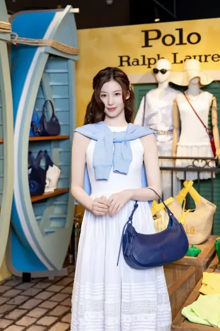 蚕室を魅了する女神級の美貌」TWICE サナ、ポロ ラルフ ローレン