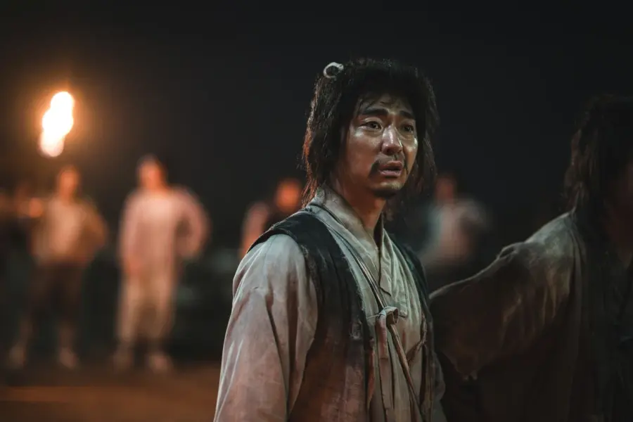 Park Jung-pyo, Disney+ 'Tangled' Transforms into Wal-wal-i... Intense ...